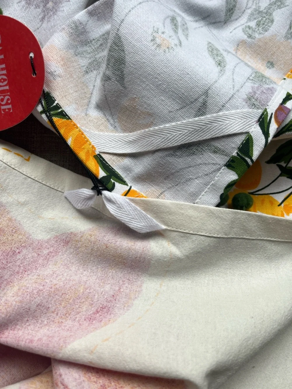2 New 100% Cotton Kitchen Towels Floral Spring Summer Decor Tassel
